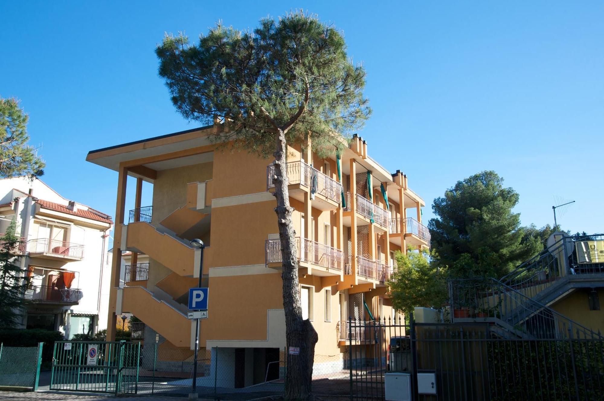 Fornaci 9 Rivieraholiday Pietra Ligure Exterior foto