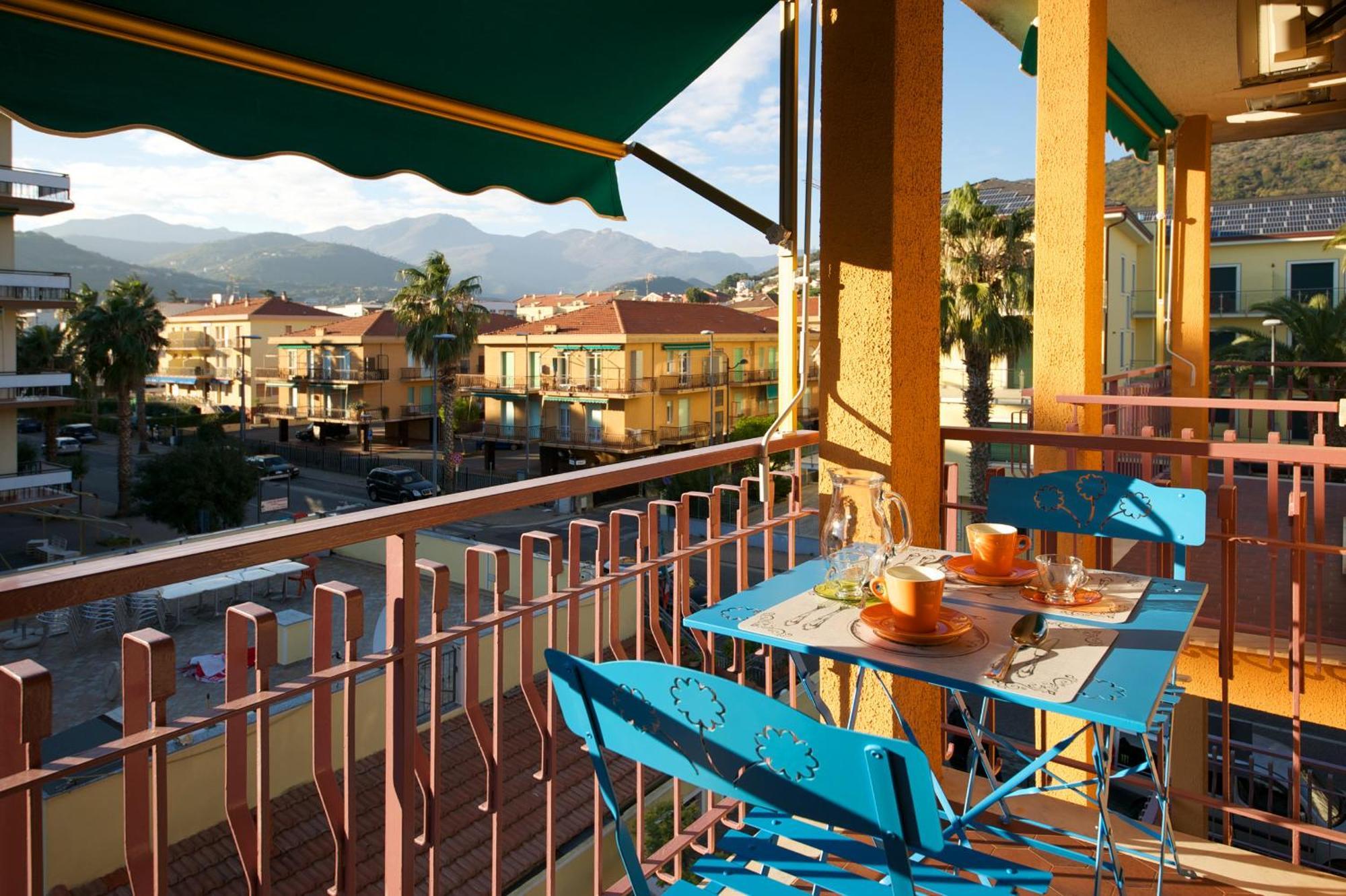 Fornaci 9 Rivieraholiday Pietra Ligure Exterior foto